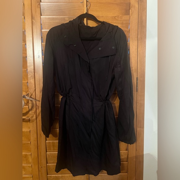 Lululemon City Stroll Trench Coat Sz 8 - Picture 4 of 9